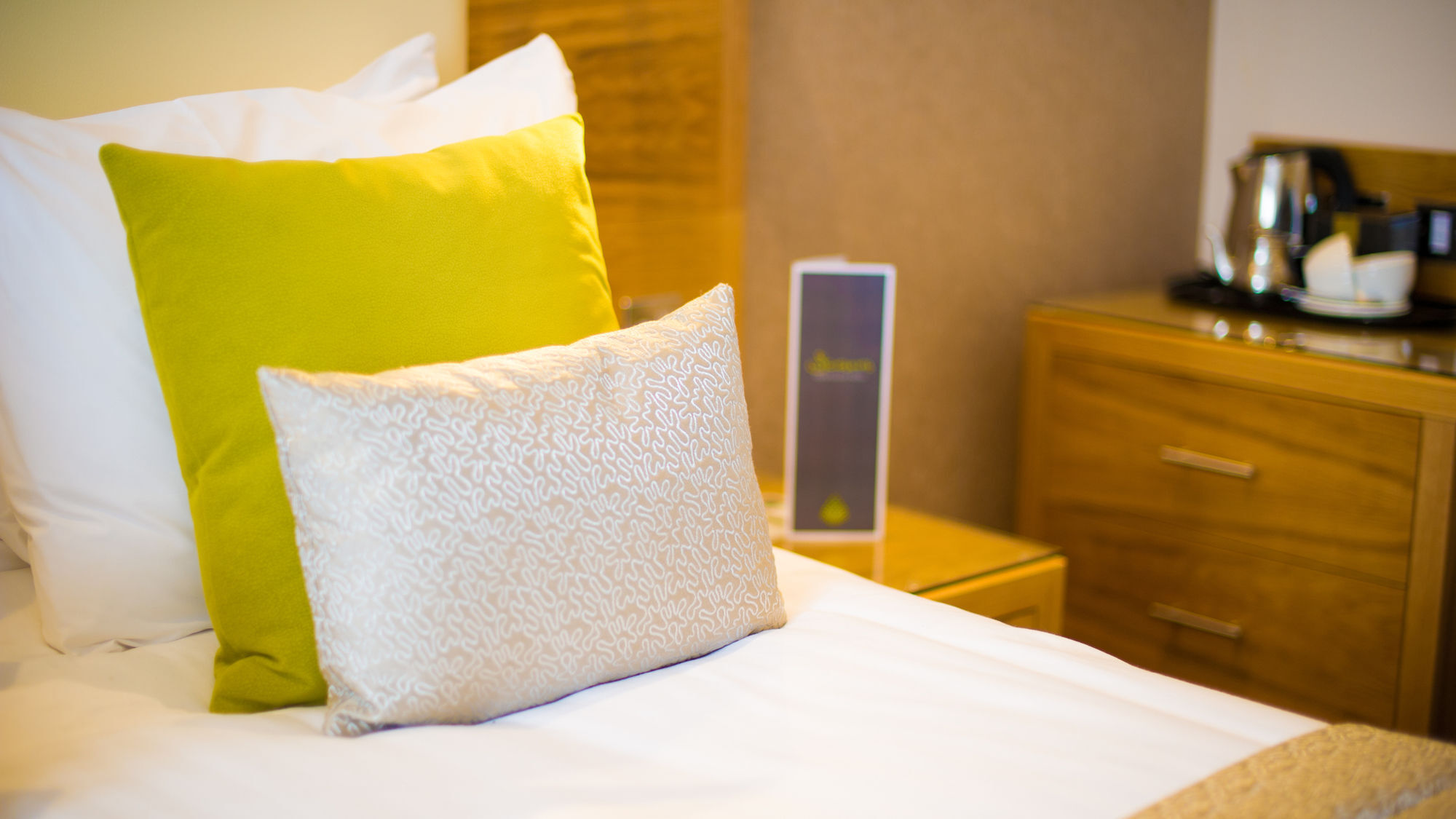The Park Hotel 반스테이플 외부 사진