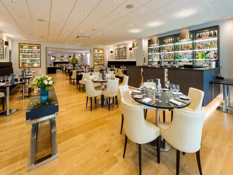 The Park Hotel 반스테이플 외부 사진